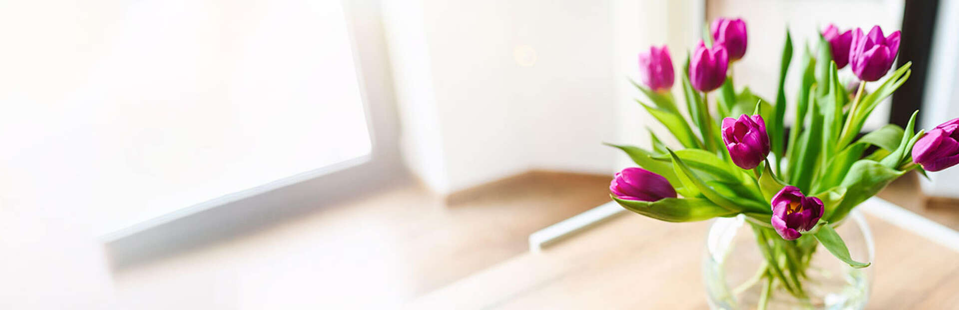 purple tulip arrangement