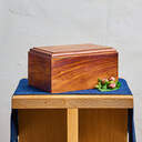 Repose Urn image number 6