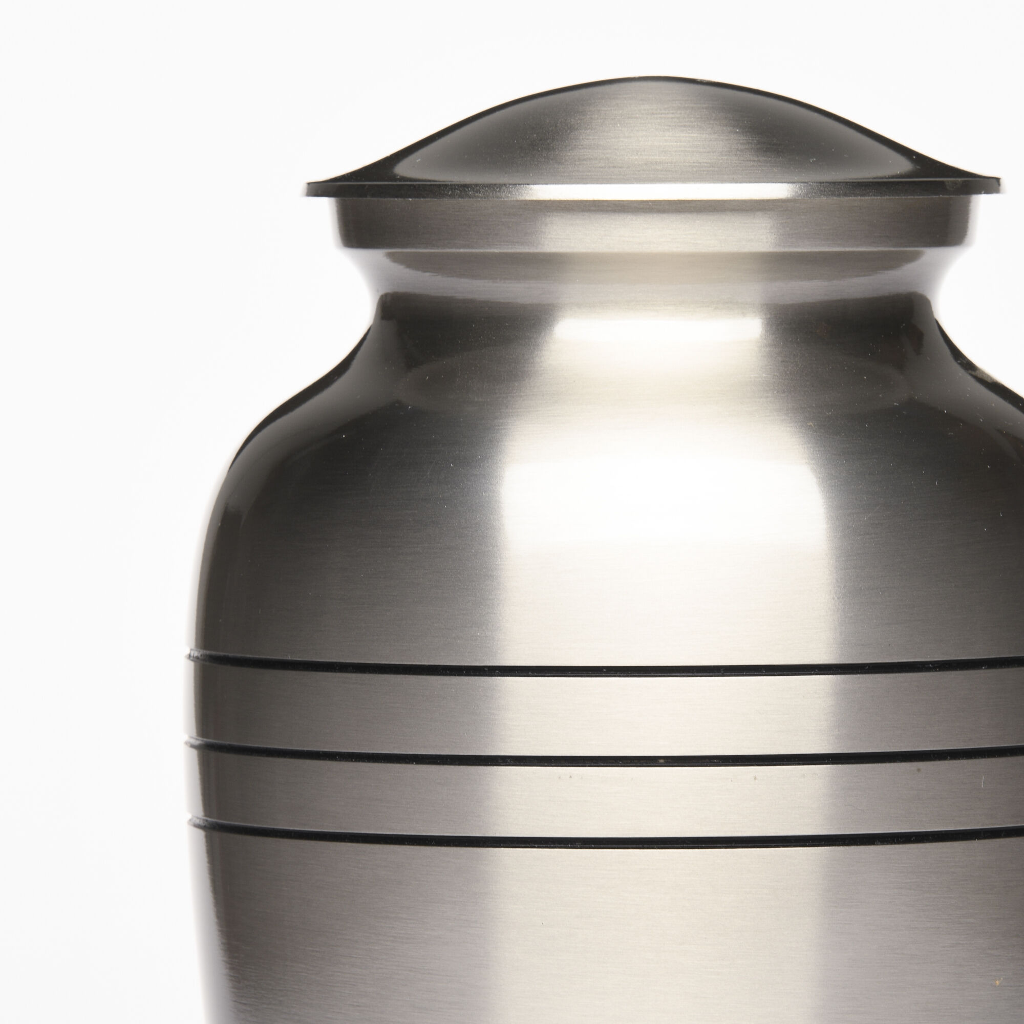 Eternal Bands Memorial Urn - Pewter image number 2