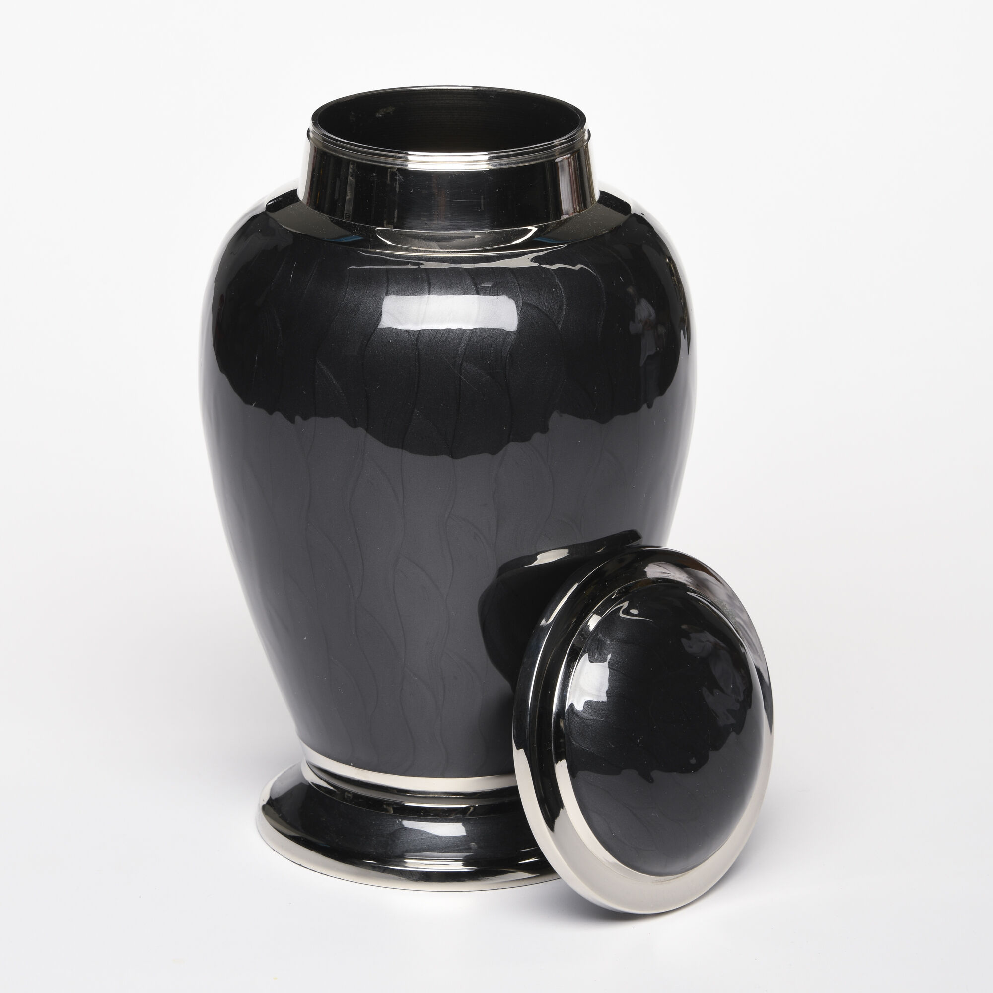 Enchanted Elegance Cremation Urn - Black image number 2