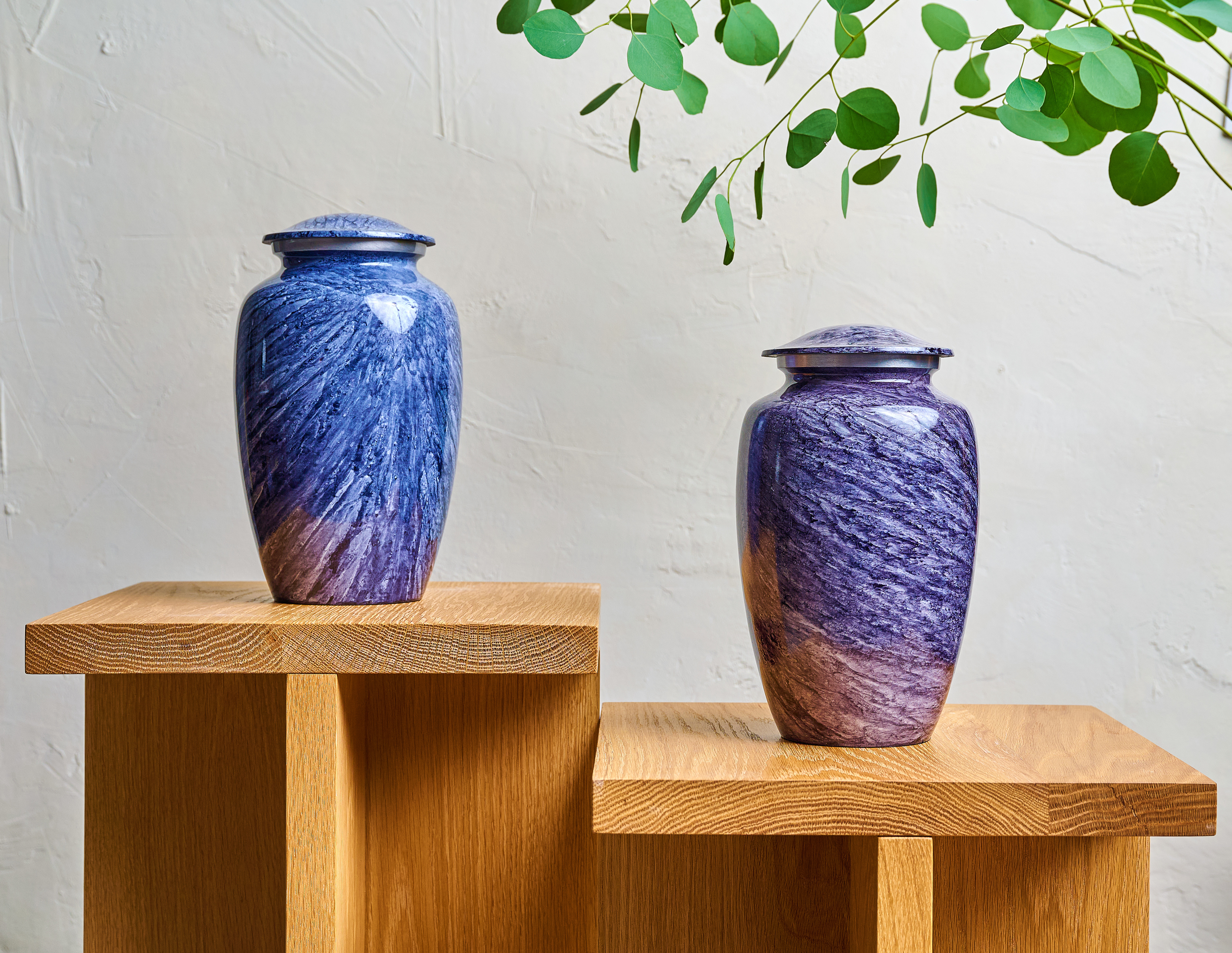 Elegant Artisan Cremation Urn image number 9