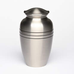 Eternal Bands Memorial Urn, Pewter